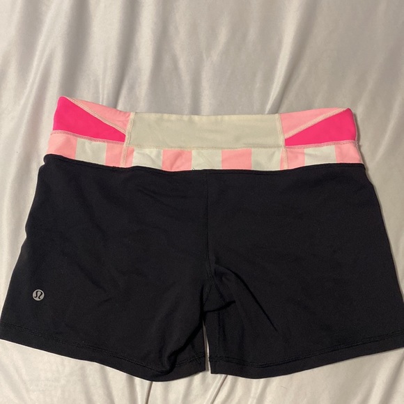 Lululemon yoga shorts - Picture 2 of 2